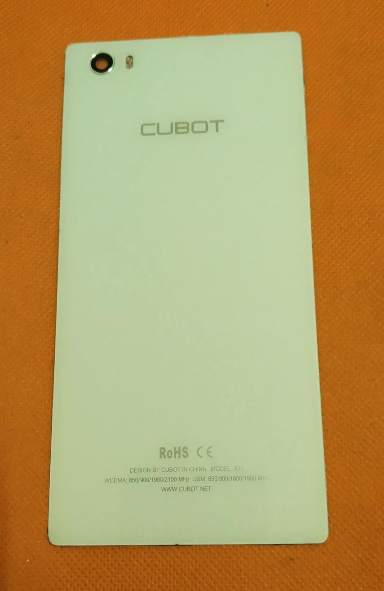 Используется оригинальный защитный чехол для аккумулятора CUBOT X11 MTK6592 Octa Core 5 &quotHD
