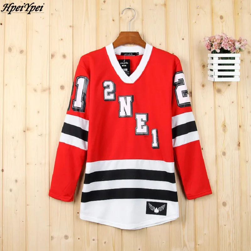 

Kpop Special Offer New Arrival Long Broadcloth No O-neck Full Sailor Moon 2ne1 Clothes Men And Women Sweatshirt Hoodie Free red