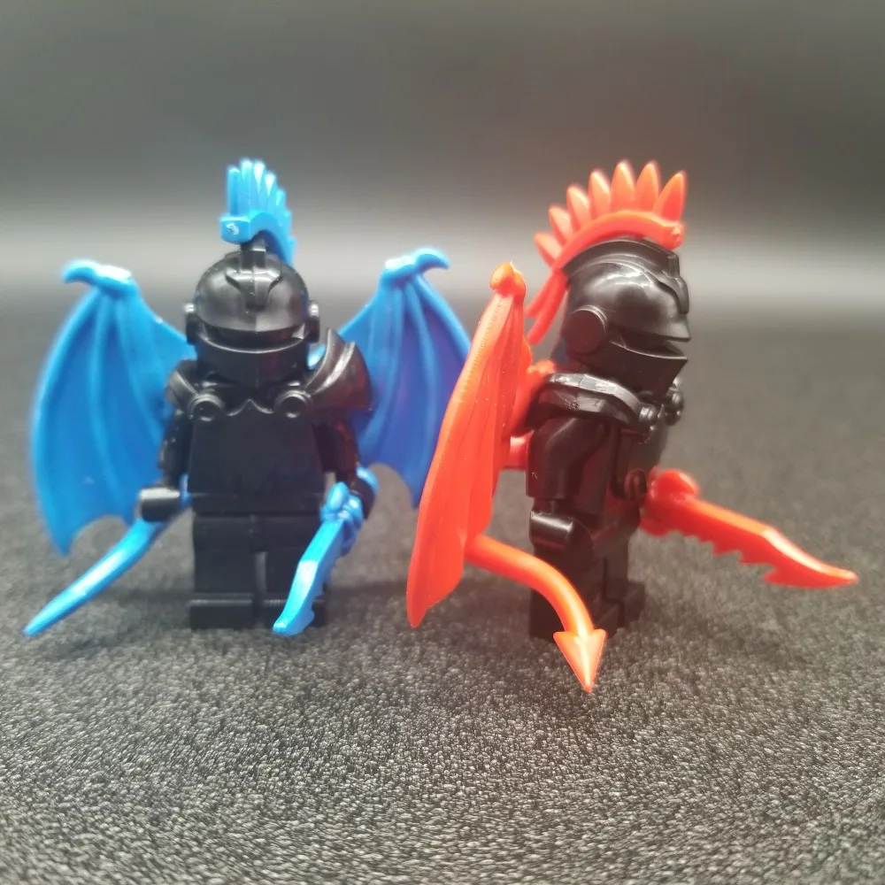 

2 Style Medieval Castle White Crown Shadow Blue King Knight Soldier Warrior Heavy Shield Building Blocks Toys For Children X135