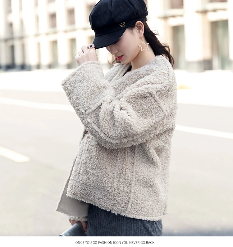 2018 Tempérament Imitation marron Nouveau Faux Hiver Beige Mode Deux Manteau Courte Femelle D'agneau Côtés Fourrure Portant De 4rHFx40wqB
