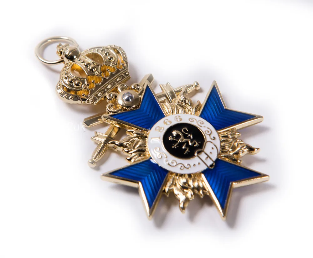 WWI GERMAN BAVARIAN MERIT CROSS 1866 MERENTI SWORDS MEAL BADGE