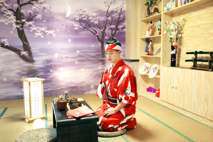 

Samurai Red Crane Bathrobe Kimono for Men