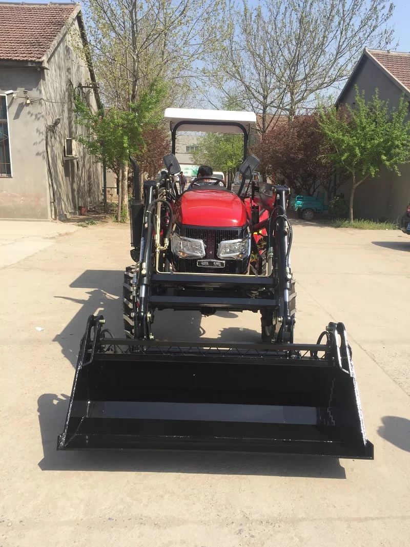 tactor with front end loader bucket (1)