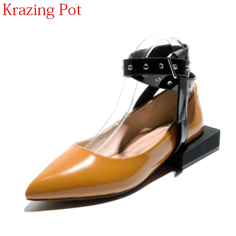 

2018 Gladiator Cow Leather Low Heels Brand Summer Shoes Women Pumps Rivets Ankle Strap Pointed Toe Elegant Shallow Shoes L15