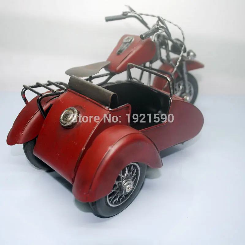 Vintage Motor Tricycle red (7)