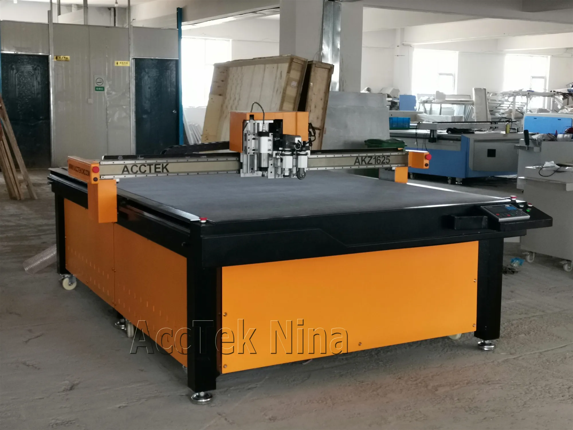  Computer controlled cnc oscillating knife round knife drag knife cutting machine with mark pen for 