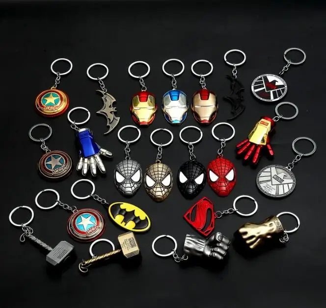 

New Superhero Batman Keychain Men's Ornaments Miracle Spiderman Keychain V for Vendetta Iron Man Keychain Holder Jewelry Gifts