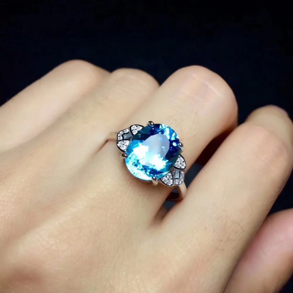Fashion Elegant flowers triangle Natural blue topaz gem Ring S925