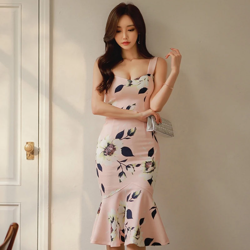 2019 summer new ladies sexy backless tight sling print bag hip long section ruffled dress female 2019 summer new ladies sexy backless tight sling print bag hip long section ruffled dress female