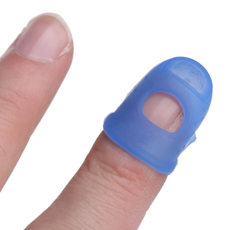 Силиконовый наперсток для защиты пальцев, инструмент для шитья и рукоделия, случайный цвет