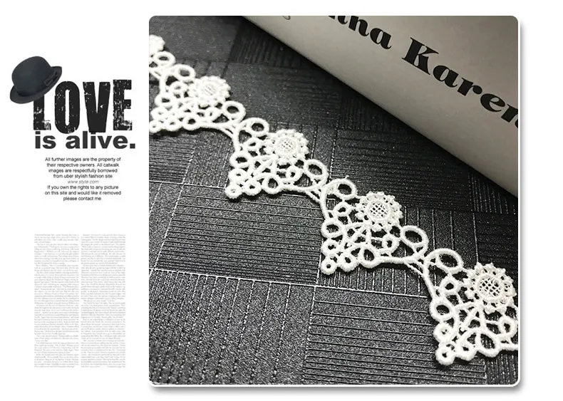 4668963600_84286053_06