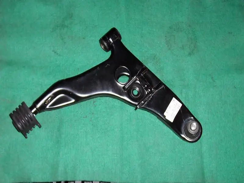 Front suspension lower arm under the arm on suspension arm swingarm