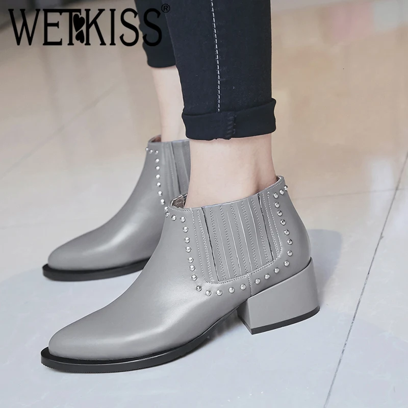 high neck boot