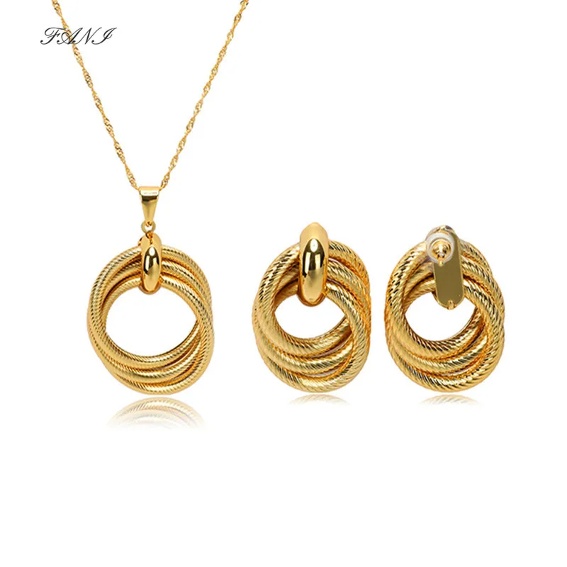 

Fani Dubai Gold Color Jewelry Set Fashion African Jewelry Hollow Fan-Shaped Dangle Earrings And Necklace Set For Women Gift