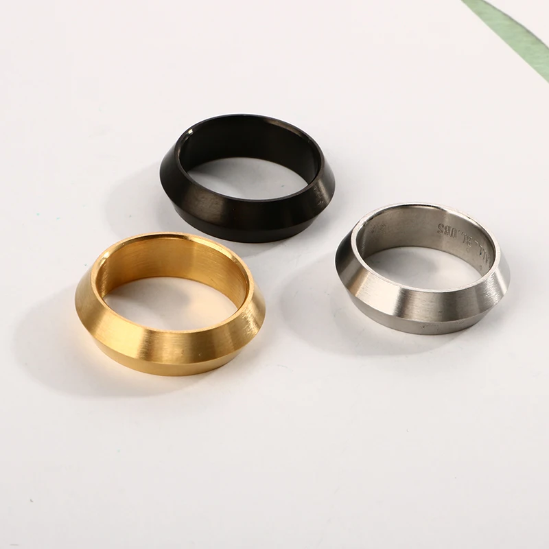 Новое поступление эксклюзивных мужских колец золотого цвета, подарок на день рождения, полированные кольца из нержавеющей стали для мужчин, свадебные ювелирные изделия