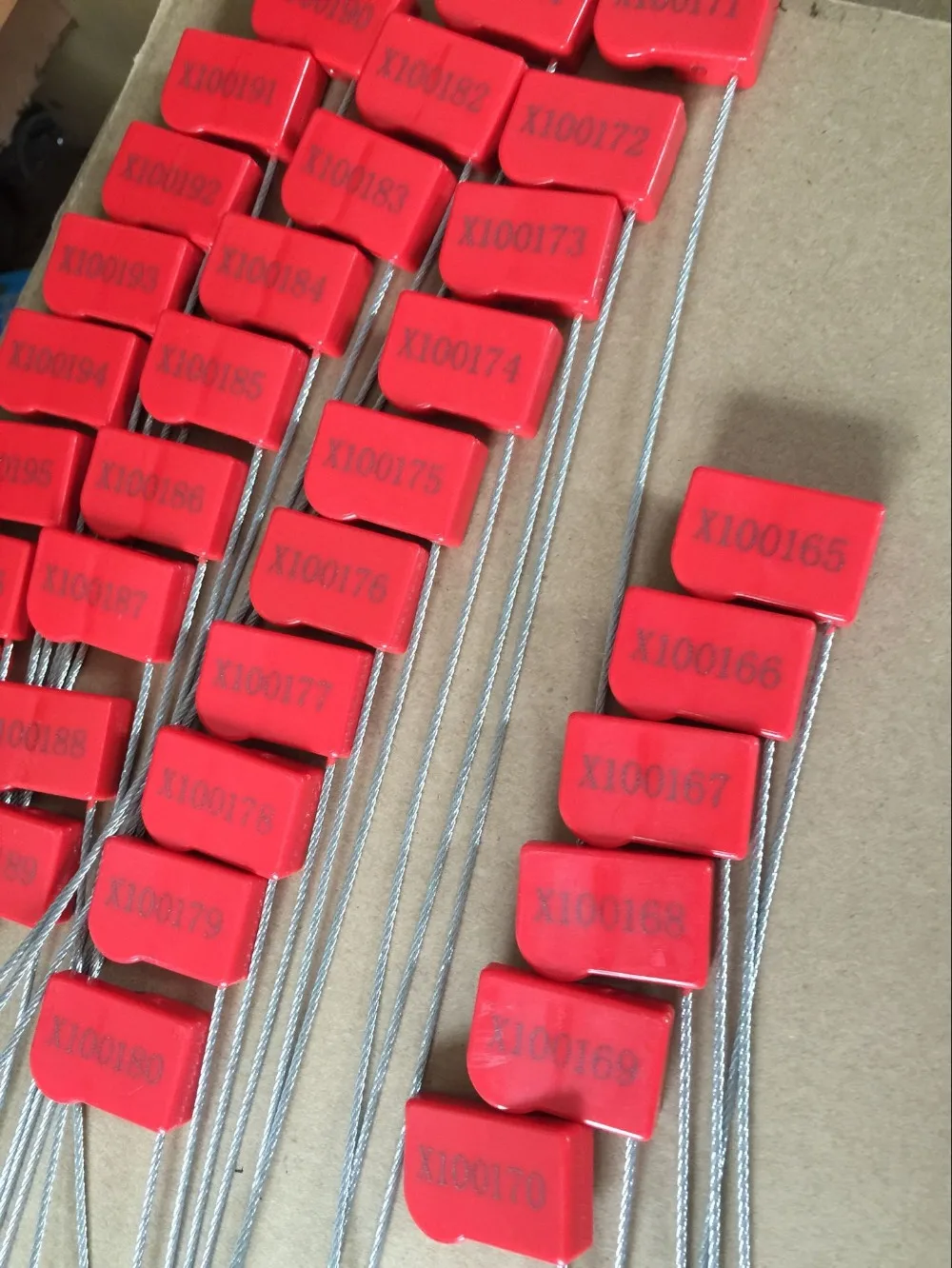 RFID smart electronic seal anti counterfeit tag UHF RFID tags seals smart electronic sealsin IC