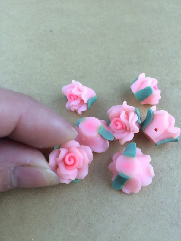 Free Shipping 30Pcs Pink Polymer Fimo Clay Flower With Leaf Charms