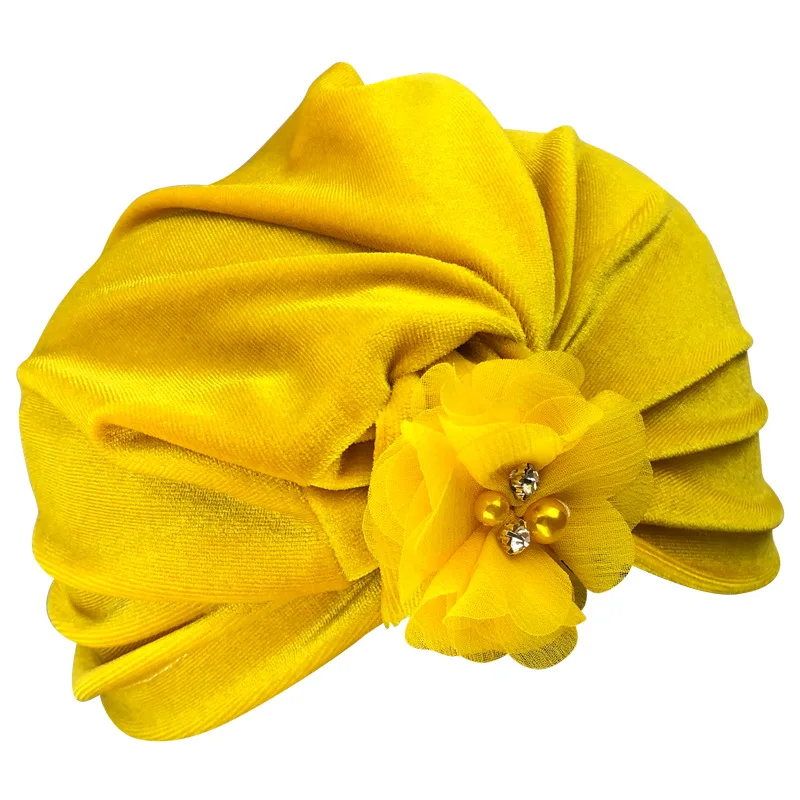 

Baby Girl Velvet Caps With Flowers 2018 Autumn Winter hat Fashion Toddlers Infant Baby Girl Flower Flannel Hat Headwear Hat