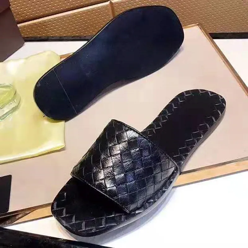 Fashion Woman Weave Slipper Black Gold Silver Cool Summer Women Beach Flat Slides Casual Slippers Sexy Open Toe Ladies Shoes