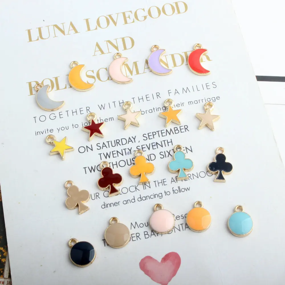 

20pcs/lot Gold Color Tone Moon Star Plum Blossom Round Alloy Enamel Charm Fit Necklaces Bracelets DIY Jewelry Accessories