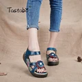 Tastabo Натуральная кожаные сандалии гладиаторы модные на низкой танкетке цветок летняя обувь дамские сандалии на платформе обувь Для женщин обувь на плоской подошве - фото
