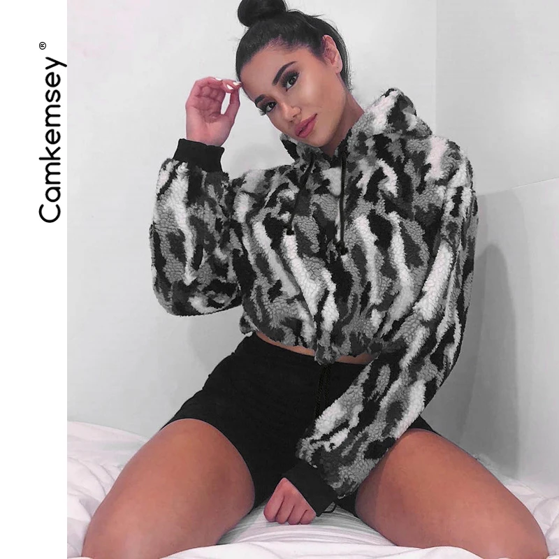 

CamKemsey 2019 New Faux Fur Winter Coat Women Autumn Thick Warm Camouflage Lambswool Hooded Coats Female Cropped Pullovers