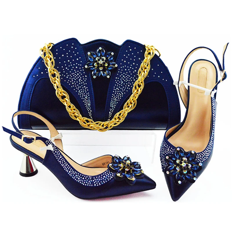 MM1085 D.BLUE SIZE 38-43 HEEL 7CM 0.89KG 