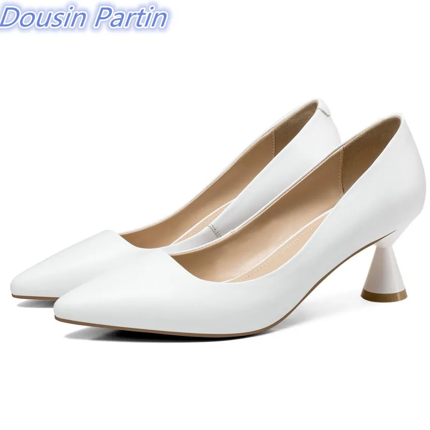 Douain partin 2019 новые модные женские туфли на платформе с острым носком из бычьей и