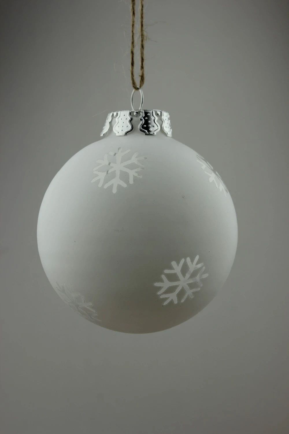 White christmas ball balls Clearance