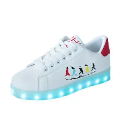 Новинка года; женская дышащая обувь на плоской подошве; светильник; модная светящаяся обувь для девочек; Светящиеся кроссовки с зарядкой через USB для мальчиков;#35-44 - Цвет: 919-1