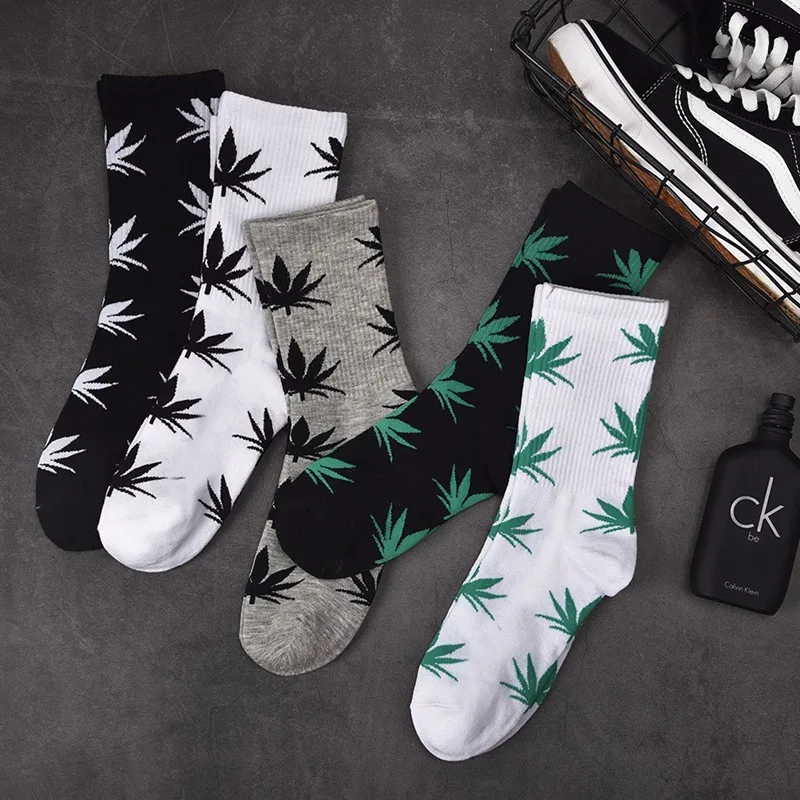 

2018 Autumn Winter High-grade Brand Maple Leaf Unisex Cotton Weed Socks Fashion Hemp Leaf Men's Women Skateboard Hip Hop
