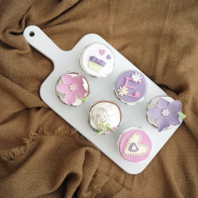 Colored cake plate afternoon tea dessert tray macaroon chopping board stand in modle |