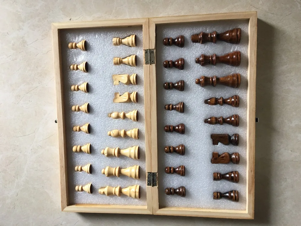 

Magnetic wooden chess board folding solid wood Embedded Packaging