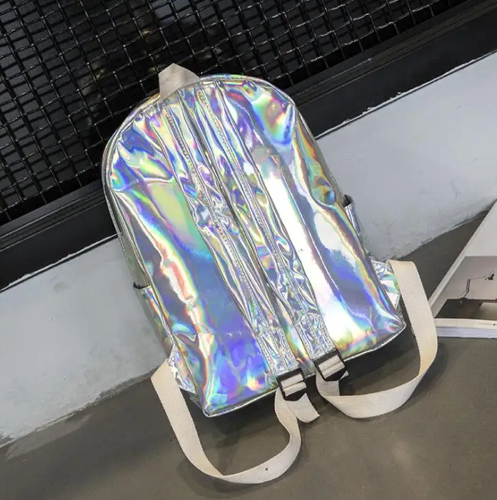 الإناث الثلاثية الأبعاد على ظهره النساء الليزر لينة بو الجلود حقيبة ظهر للسفر الفضة الهولوغرام المدرسة حقائب الفتيات