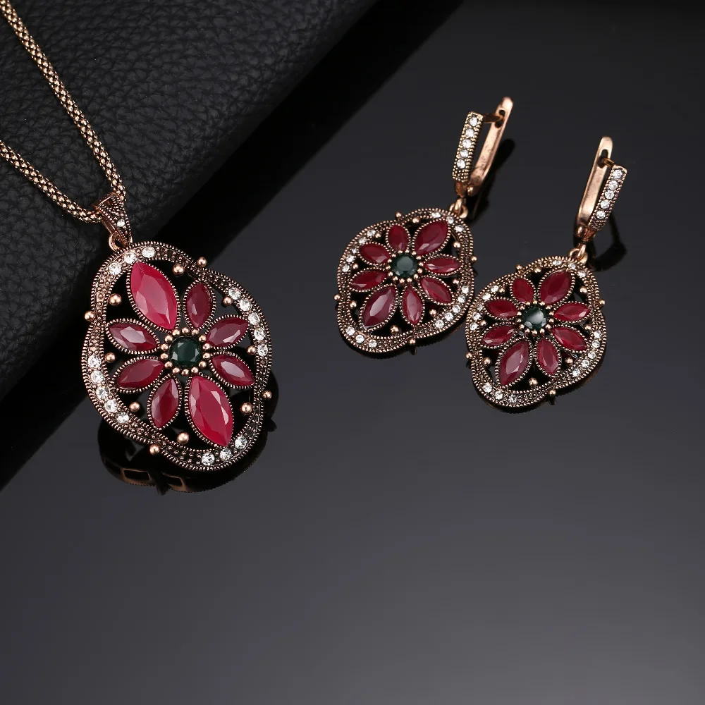 

Multi Colored Crystal Resin Flower Pendant Necklace And Earrings Set For Women Antique Gold Color Vintage Jewelry Sets
