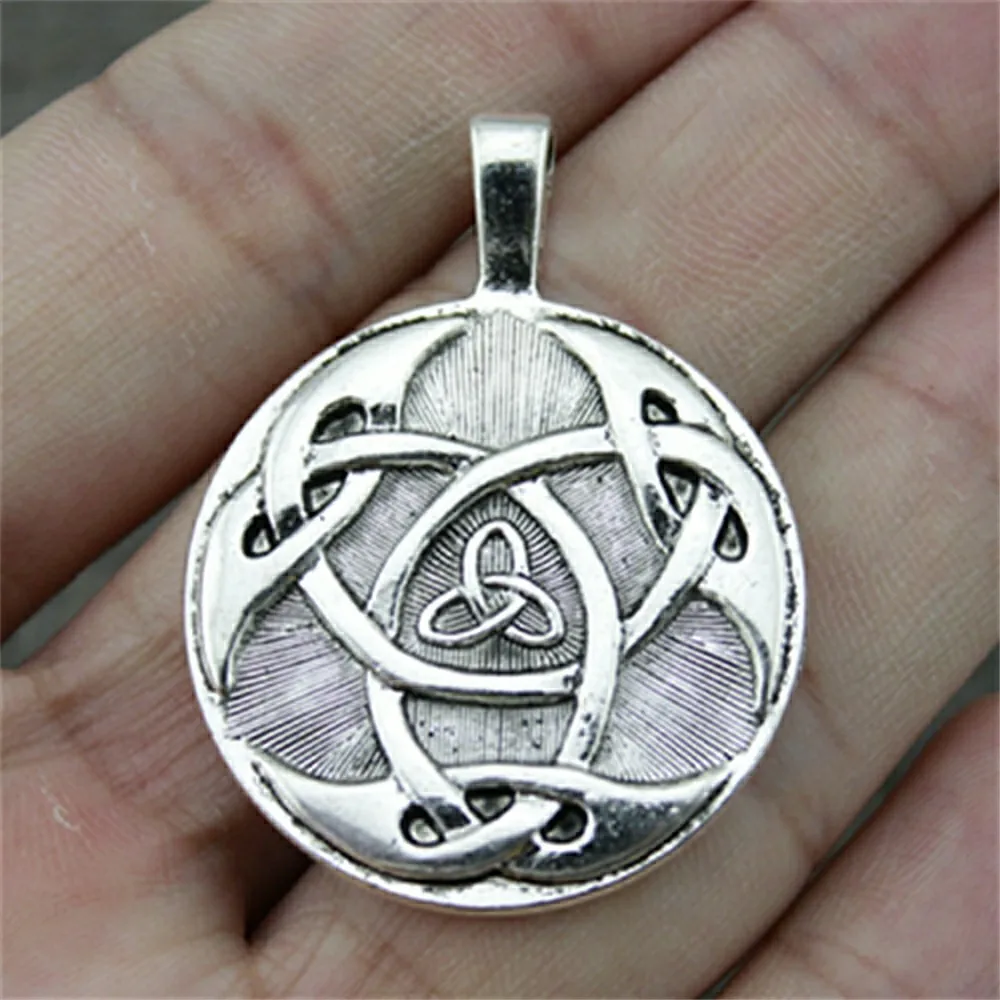 WYSIWYG 2pcs 42x31mm Pendant Triquetra Knot Triquetra Amulet Charm For