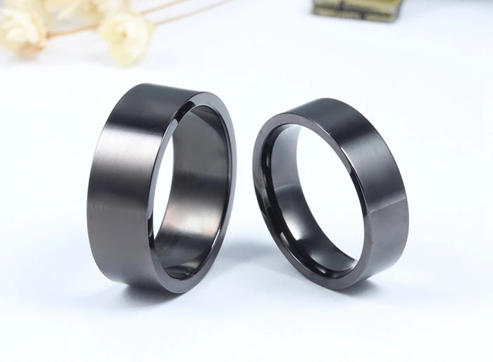 ORSA JEWELS Black Color Stainless Steel Polished Finger Ring of Men and Women Wedding Jewelry Lovers' Couple Rings OTR86