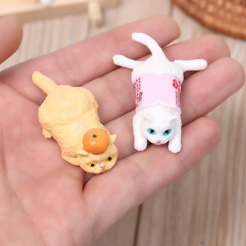 

1PC Fairy Garden Decor Happy Cat Figurines Kitten Models Cartoon Animal Miniature Catling DIY Home Decoration Toy Random Color