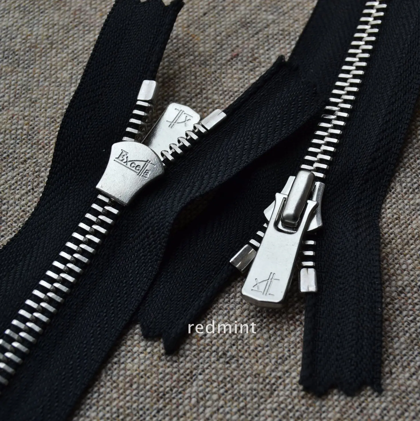 

3 closed copper and copper tail EXCELLA, Hong Kong-made YKK metal zipper polishing flat teeth