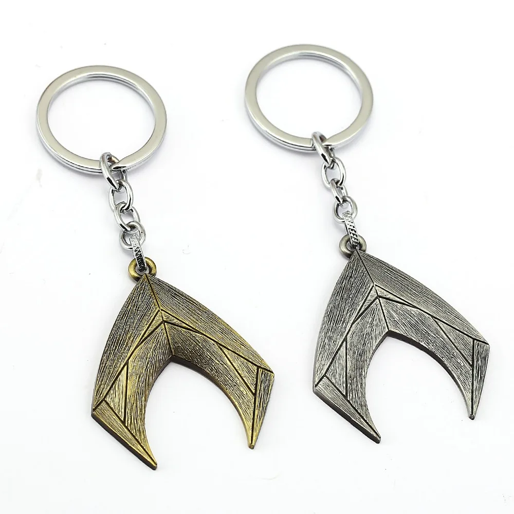 

Justice League Keychain Aquaman Key Ring Holder Chaveiro Car Key Chain Pendant Movie Jewelry Souvenir YS11932