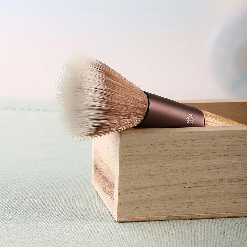 Choosmile порошок выделяя пунктируя Кисть румянец щек Хайлайтер для макияжа кисть деревянной ручкой контура лица кисти косметические средства