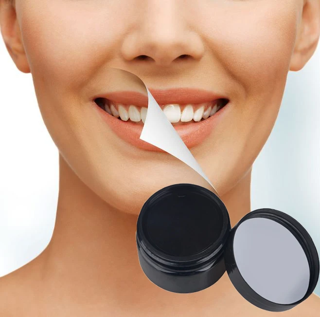 Blanchiment des dents au charbon actif