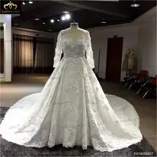 Royal Train lace Wedding Dresses 2016 Romantic Appliques Lace Bride Dresses with heavy beading Long Sleeves