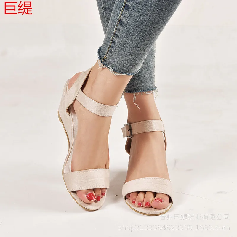 Ladies Slip-on Flat Sandals Women Sandalias Women Sandals Summer Female Shoes Cross Strap Wedge Comfortable Sandals