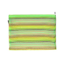 Зеленая сетчатая сумка на молнии с узором в полоску