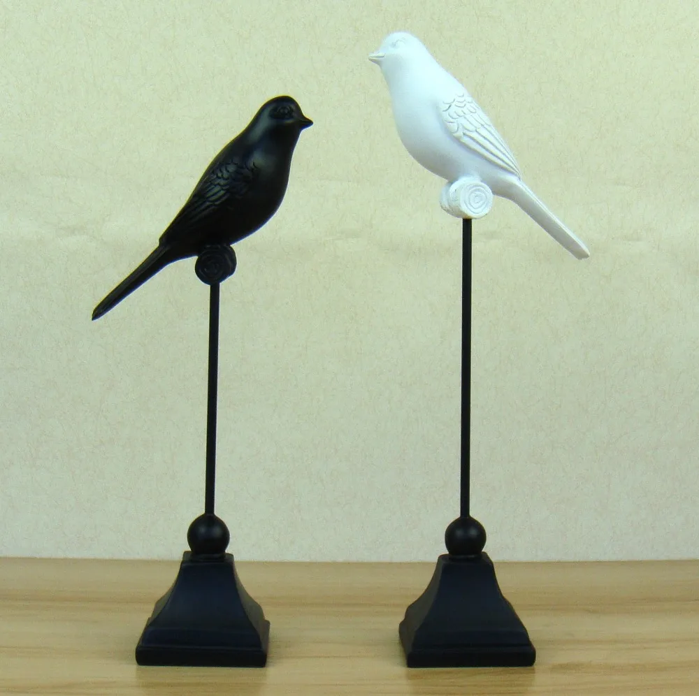 Classical Stand Bird Sculpture Handmade Resin Birdie Figurine Living Room Decor Shop Display