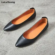 Модная женская обувь из натуральной кожи; водонепроницаемые Мокасины с острым носком на плоской подошве для женщин