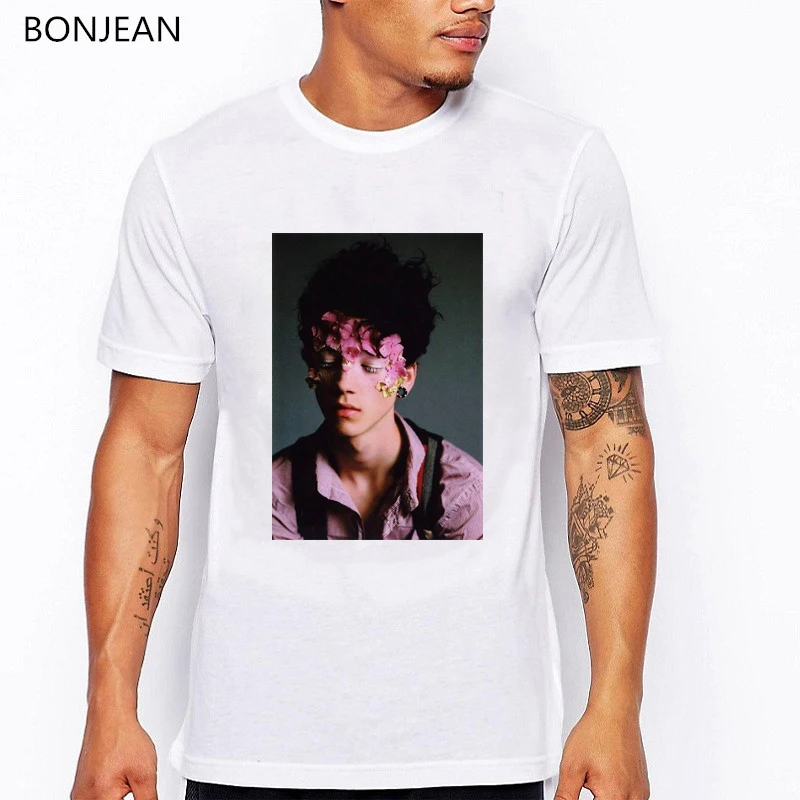 

2019 summer tops boy face print t shirt men flower model art tee shirt homme aesthetic plus size clothes t-shirt streetwear