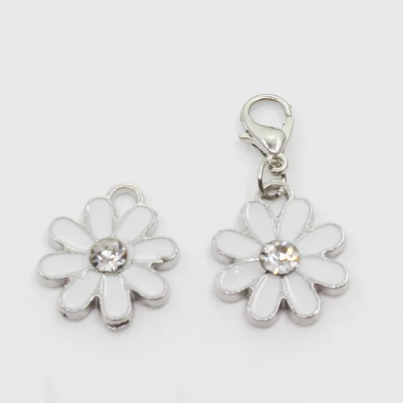 

New Arrival 20pcs/lot White Daisy Flower Dangle Charms Lobster Clasp DIY Bracelet Necklace Pendants Jewelry Hanging Charms