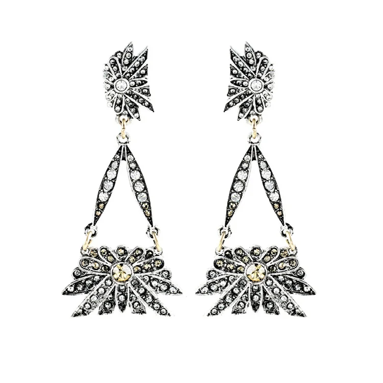 

2015 Charm Women Fashion Earring Flashing Diamante Drops Earring Silver Color Costume Party Accessory